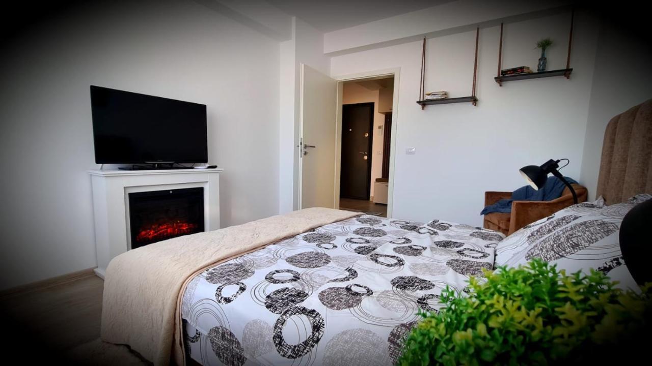 Cozy Studio Apartment Brasov Luaran gambar